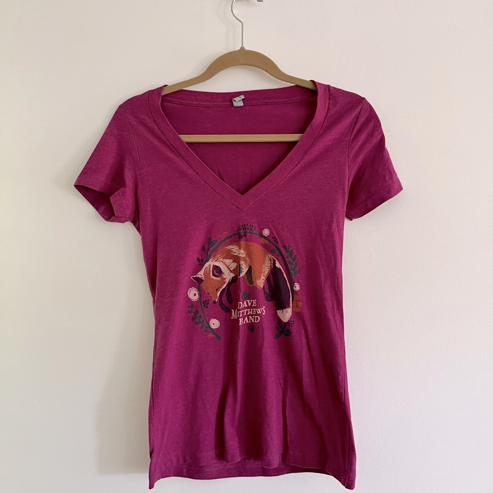 Magenta Dave Matthews Band V Neck T/ Small